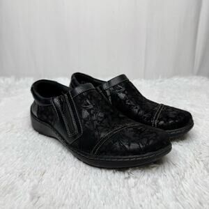 CLARKS / black Cora Ginny floral printed zip on loafer comfort shoes / 9